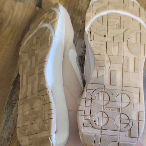 Nike Air Max - Picture 6 of 7